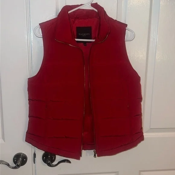 TALBOTS petites red puffer vest. Size small petite - Picture 1 of 5